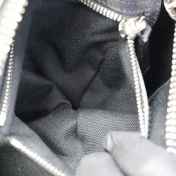 Givenchy Antigona Leather Shoulder Bag - Black - Picture 2 of 14